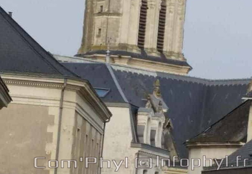 eglise-n-dame-de-beaufort-en-vallee-01