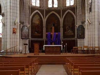 sablee-sur-sarthe-eglise-notre-dame-5
