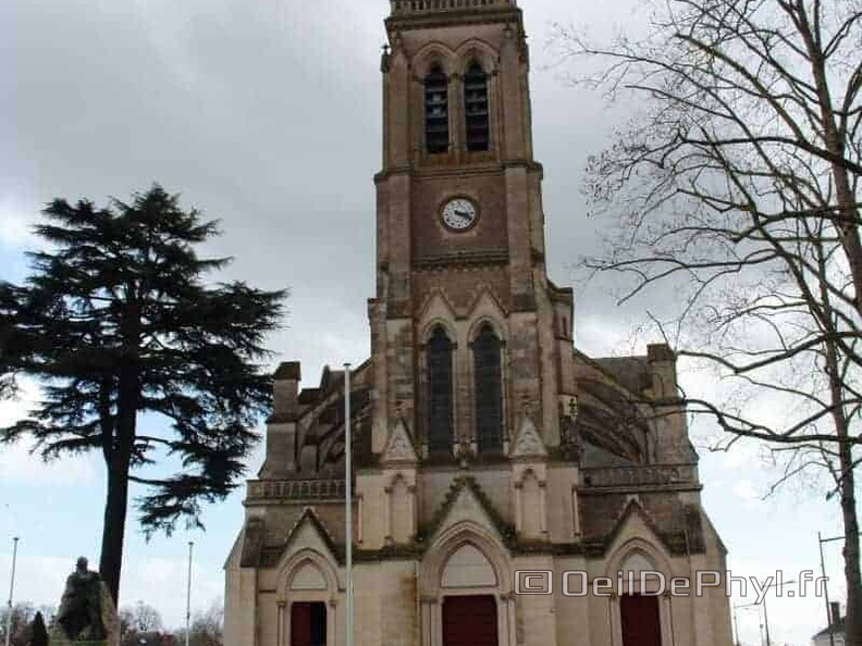 sablee-sur-sarthe-eglise-notre-dame-10
