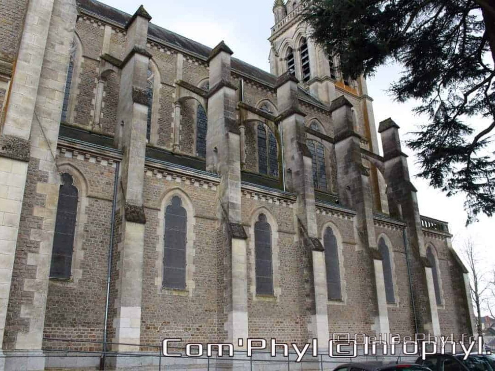 sablee-sur-sarthe-eglise-notre-dame-12