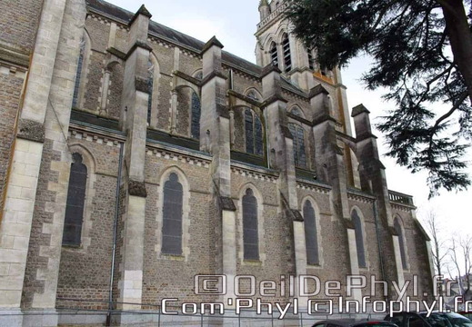 sablee-sur-sarthe-eglise-notre-dame-12