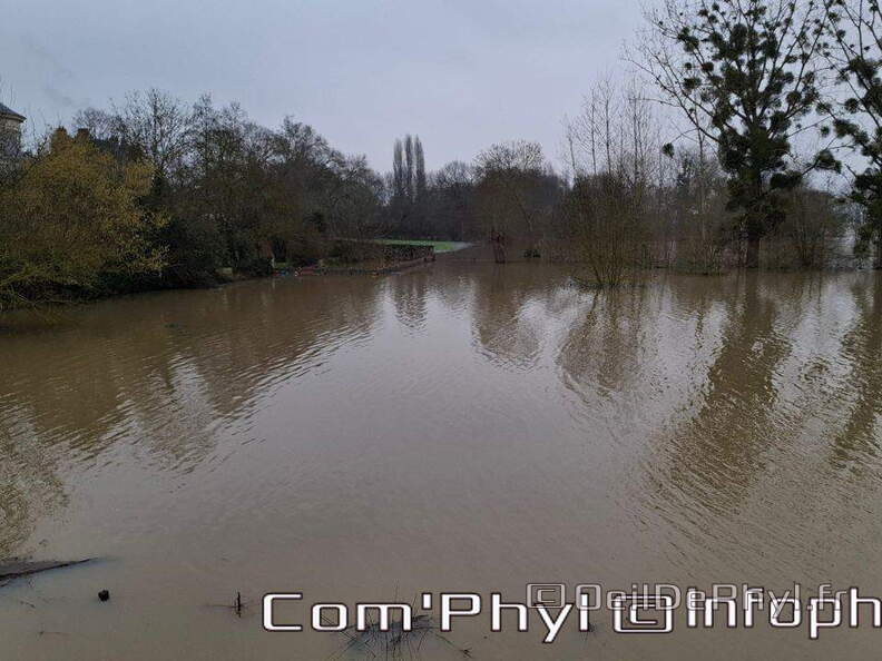 inondation-2025-rivesduloiranjou-comphyl49-05