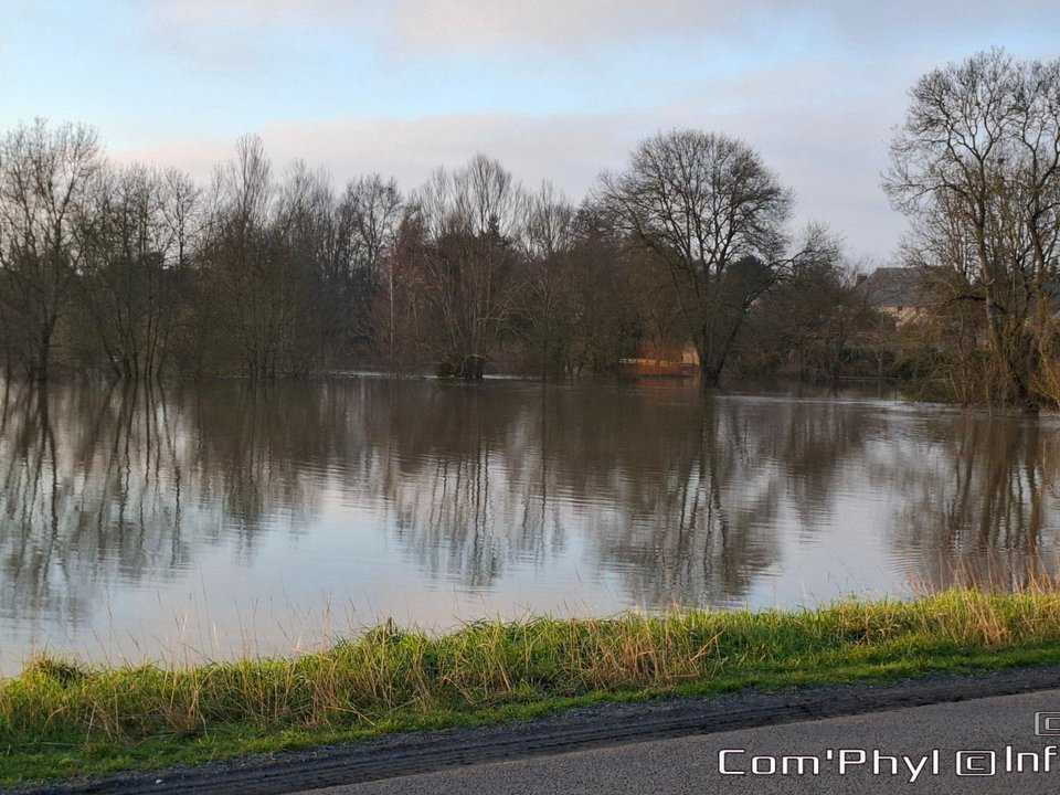 rives-du-loir-anjou-inondation-2025-11-21
