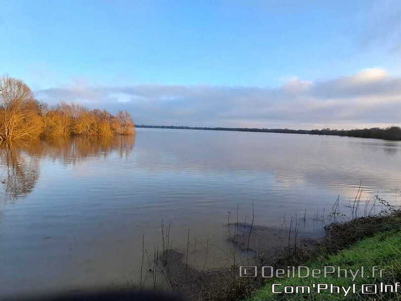rives-du-loir-anjou-inondation-2025-11-23