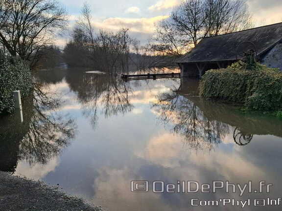 rives-du-loir-anjou-inondation-2025-11-12