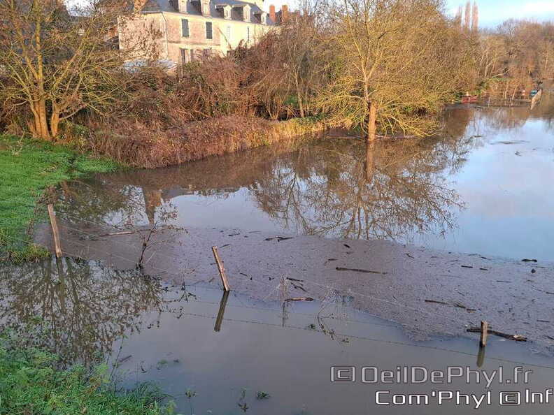 rives-du-loir-anjou-inondation-2025-11-17