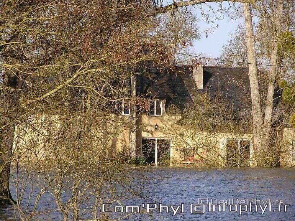 Inondation Soucelles Villevêque - 2007
