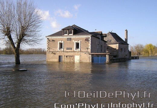 Inondation Soucelles Villevêque - 2007
