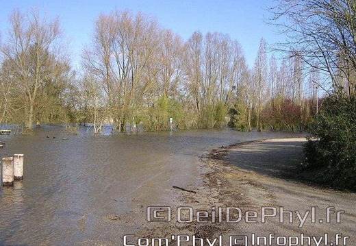 Inondation Soucelles Villevêque - 2007