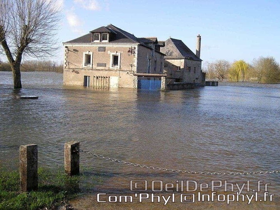Inondation Soucelles Villevêque - 2007