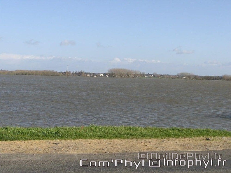 Inondation Soucelles Villevêque - 2007