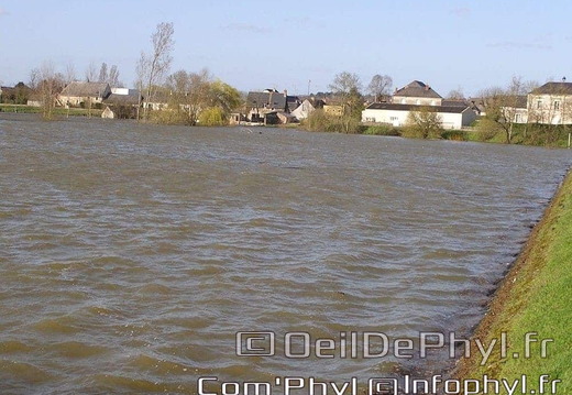 Inondation Soucelles Villevêque - 2007