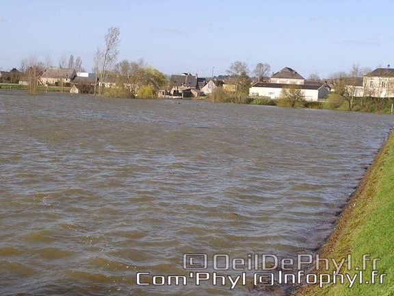 Inondation Soucelles Villevêque - 2007