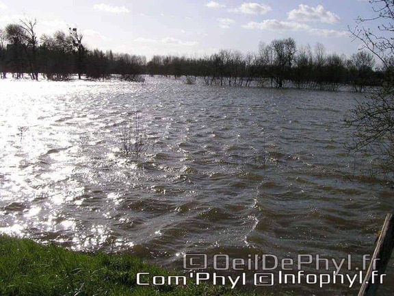 Inondation Soucelles Villevêque - 2007