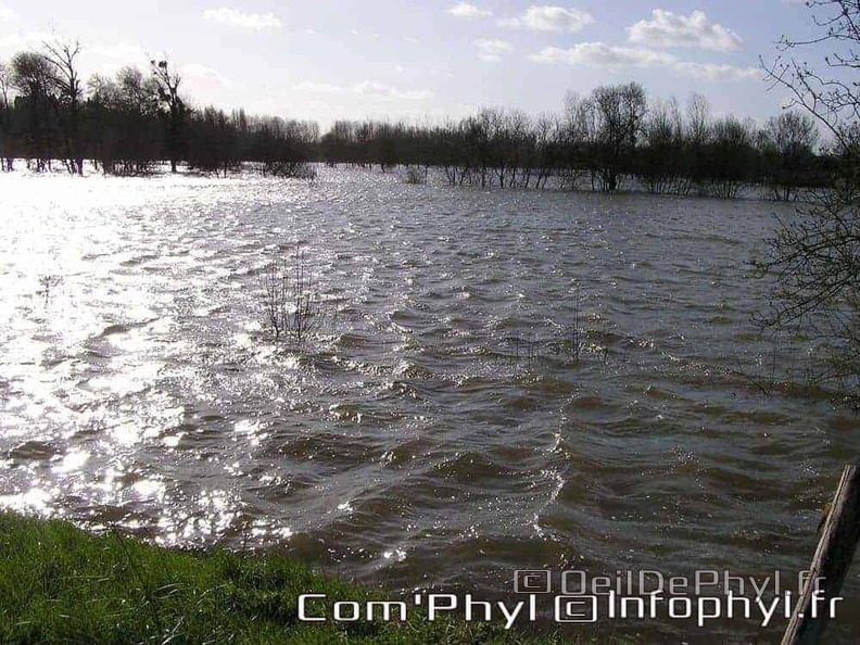 inondation-soucelles-villeveque-12.jpg