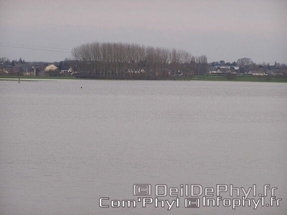 Inondation Soucelles Villevêque - 2007