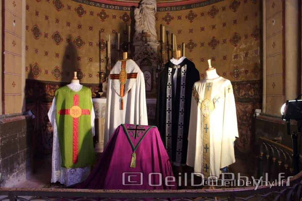 Église St Médard - Cheviré le rouge