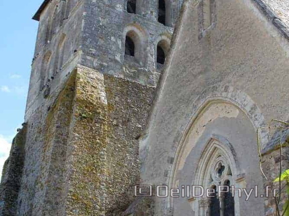Église St Médard - Cheviré le rouge