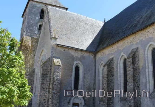 Église St Médard - Cheviré le rouge