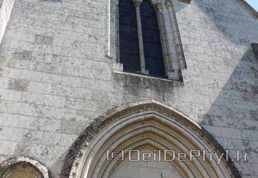 Église St Médard - Cheviré le rouge