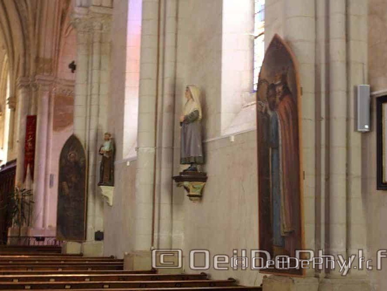 Église St Médard - Cheviré le rouge