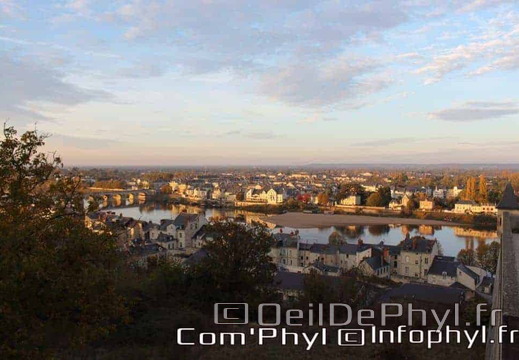 saumur-vu-du-chateau-4