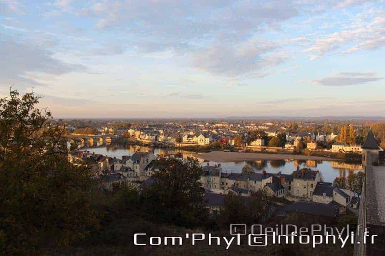 saumur-vu-du-chateau-4.jpg