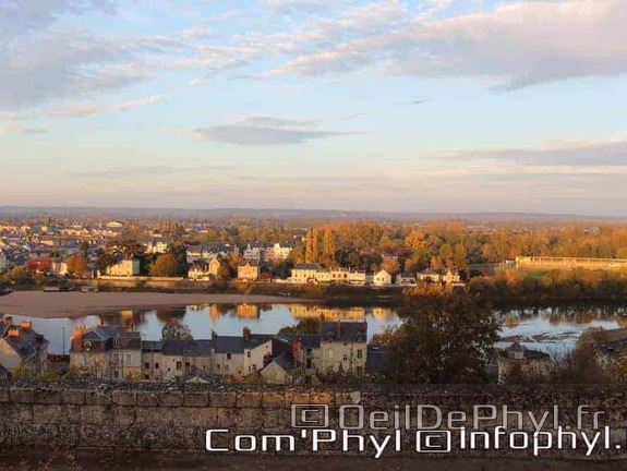 saumur-vu-du-chateau-2