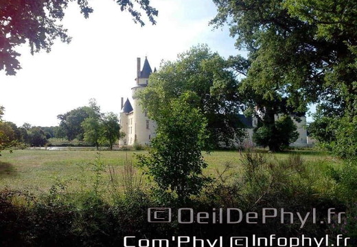chateau-du-plessis-bourre-ecuille-4