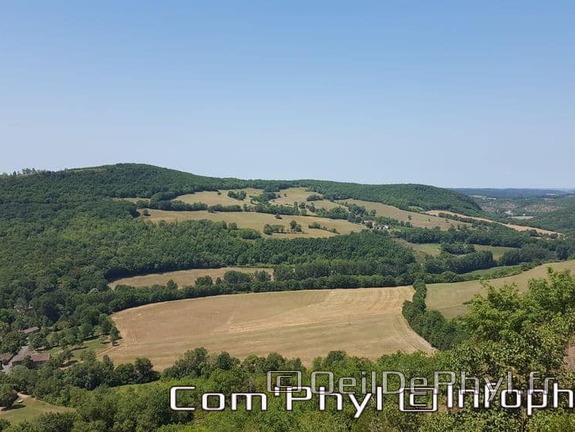 village-de-puycelsi-3