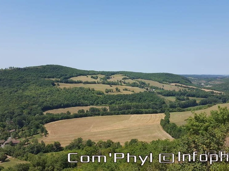 village-de-puycelsi-3