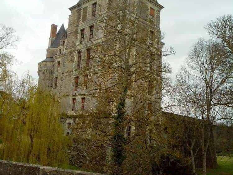 chateau-brissac-quince-1