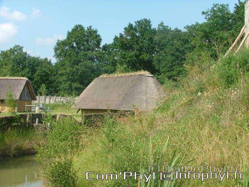 saint-sylvain-d-anjou-chateau-a-motte-13