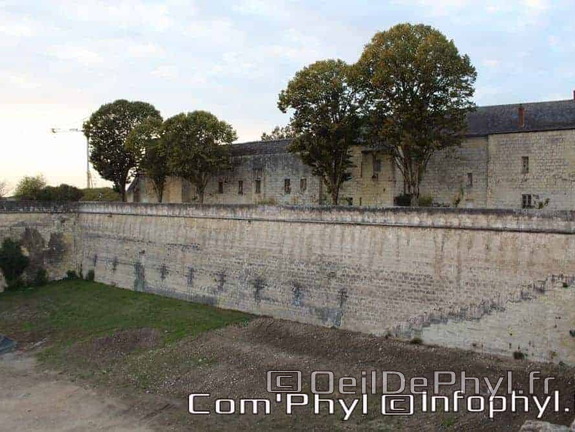 saumur-rempart-du-chateau-5